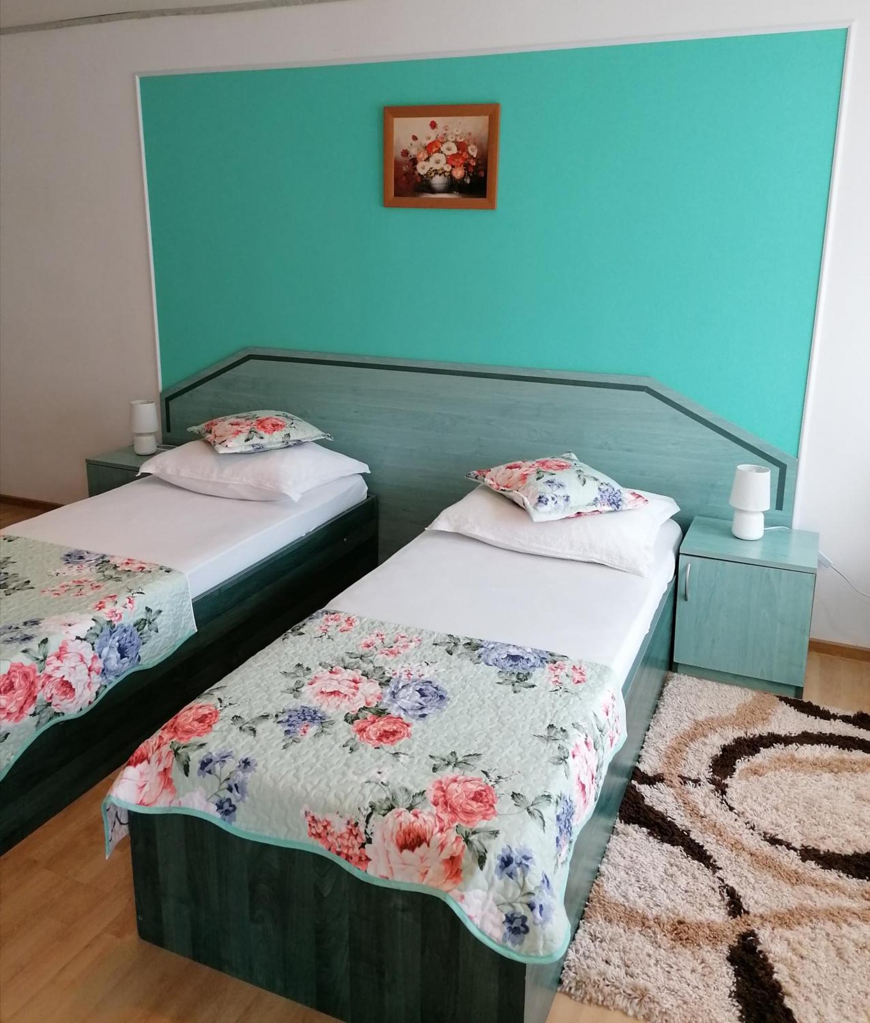 Pensiunea Ca La Mama Acasa レシツァ 部屋 写真